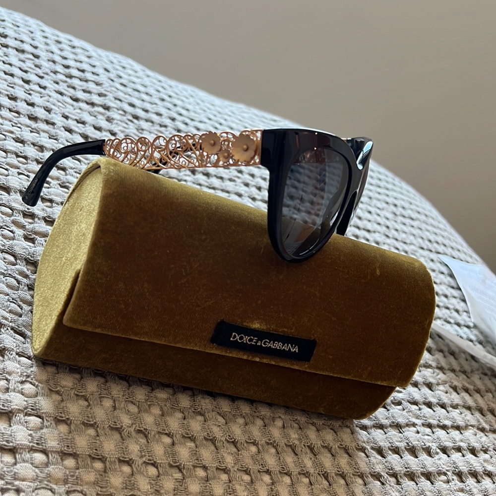 Dolce & gabbana sunglasses women